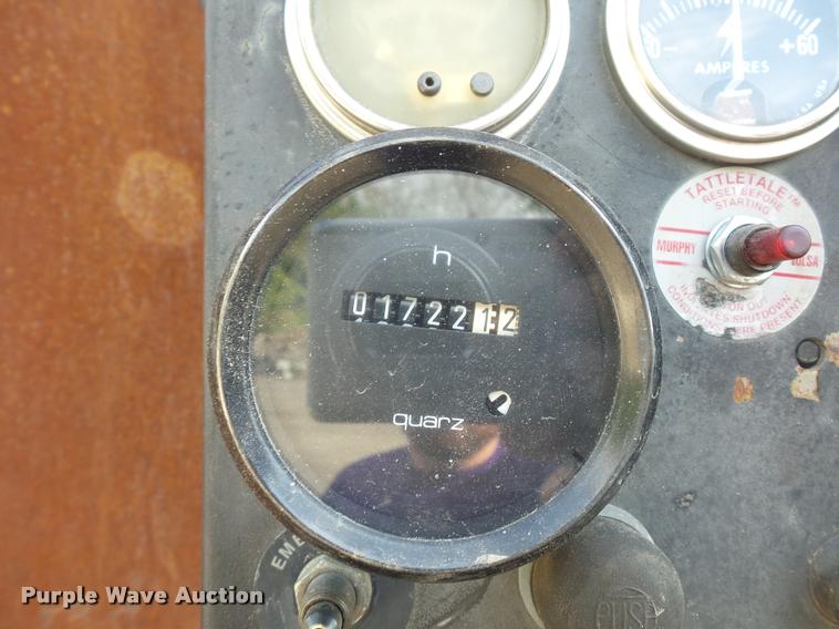 image for item L4340 Power Screen rock screen with hydraulic conveyor