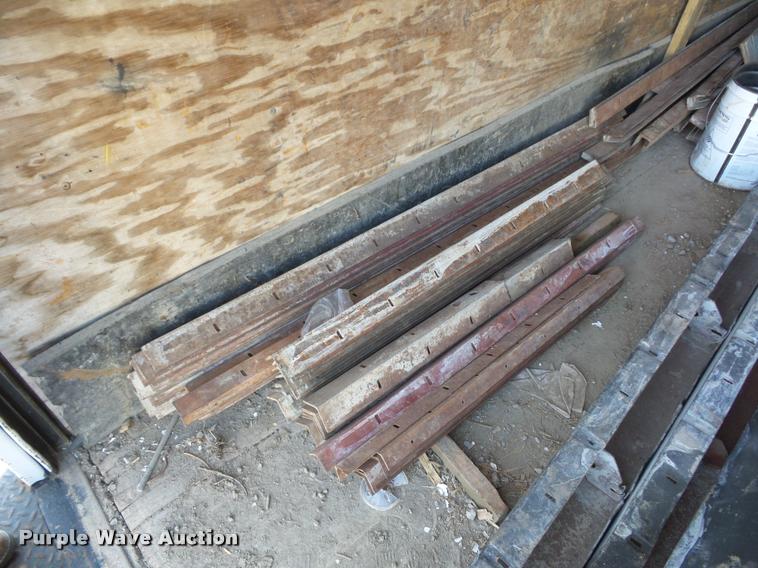 image for item AX9068 Concrete forms and fillers