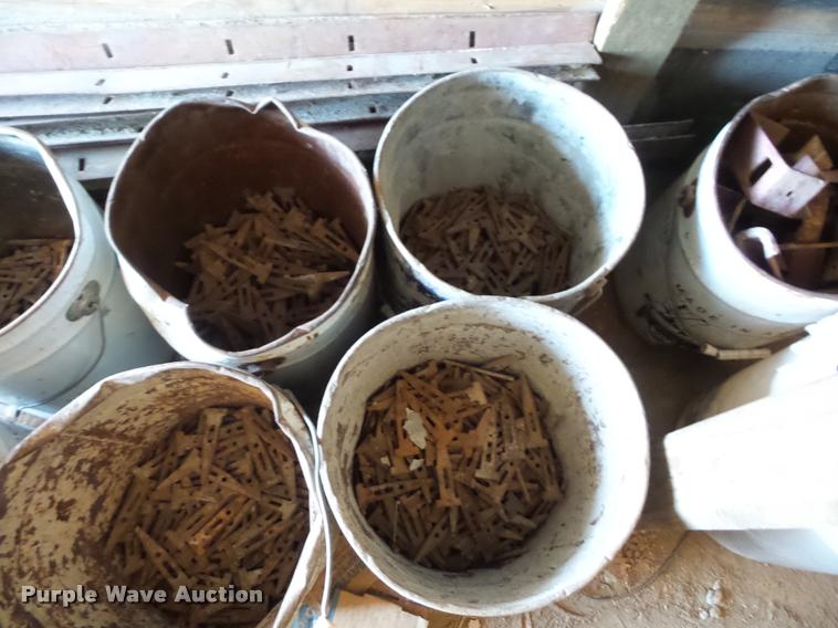 image for item AX9068 Concrete forms and fillers