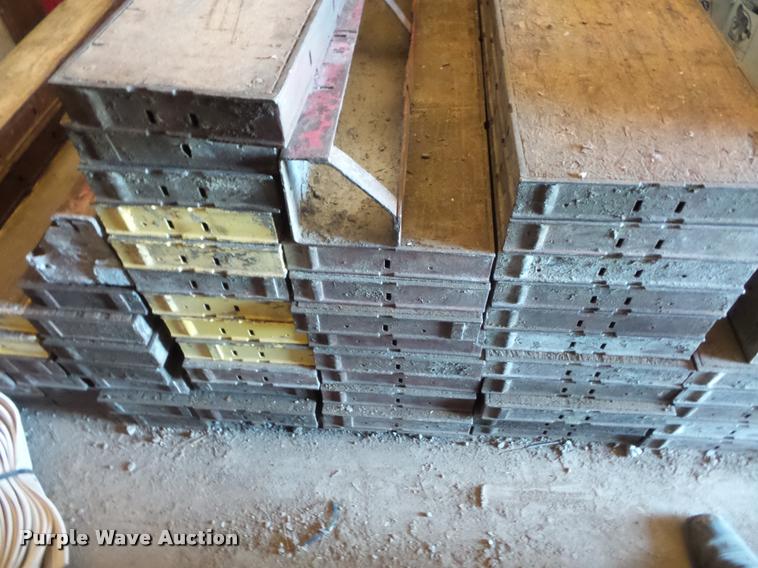 image for item AX9068 Concrete forms and fillers