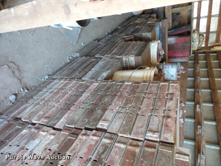 image for item AX9068 Concrete forms and fillers