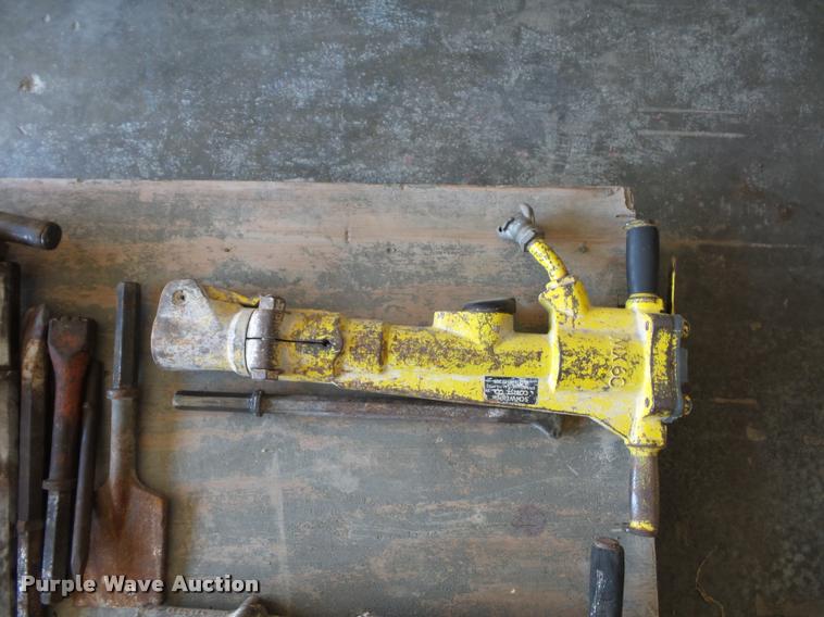 image for item AX9078 (5) jack hammers