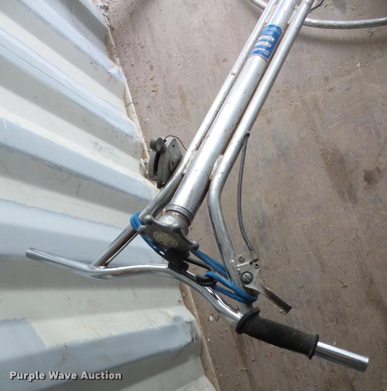 image for item BG9667 Bartell B446 power trowel