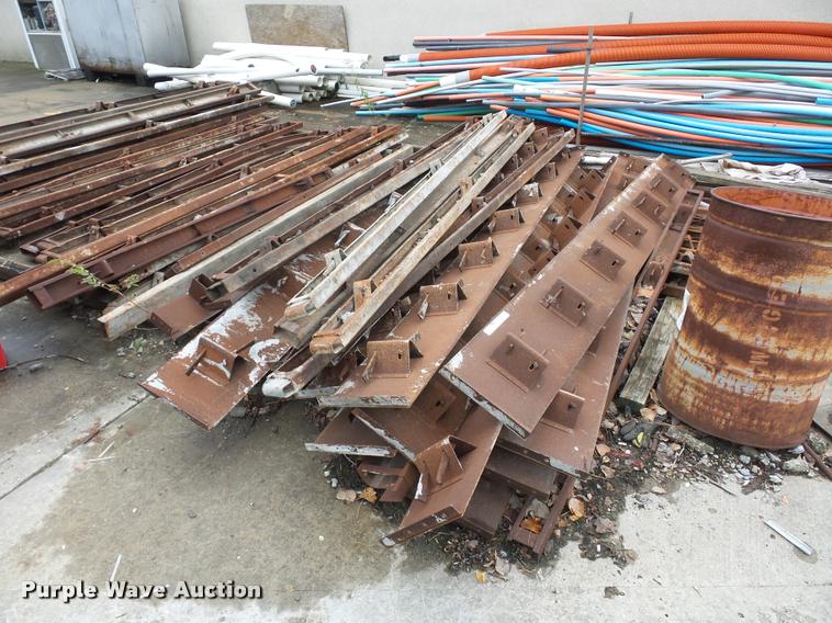 image for item BG9669 Approximately 75 concrete forms