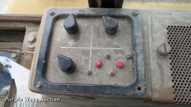 image for item DA2920 1989 Caterpillar 963 track loader