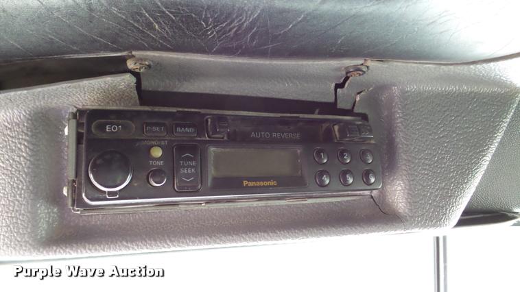 image for item DA2921 1999 Mack DM690S dump truck