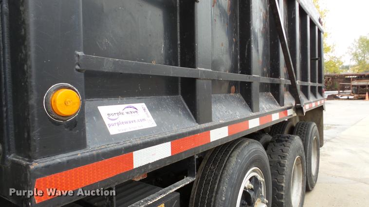 image for item DA2921 1999 Mack DM690S dump truck