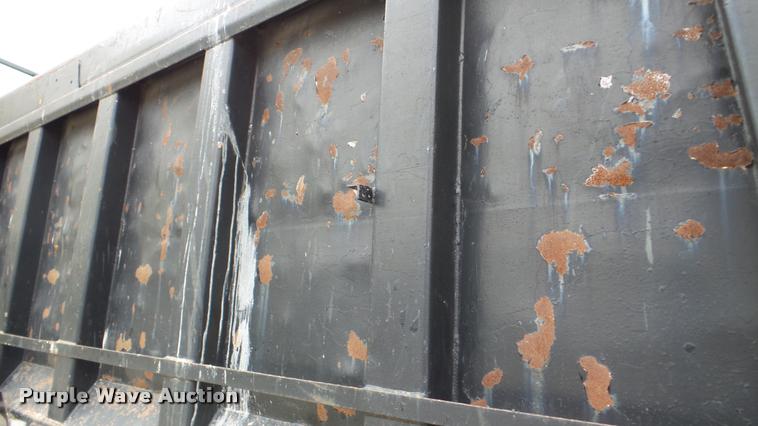 image for item DA2921 1999 Mack DM690S dump truck