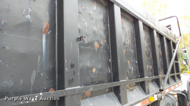 image for item DA2921 1999 Mack DM690S dump truck