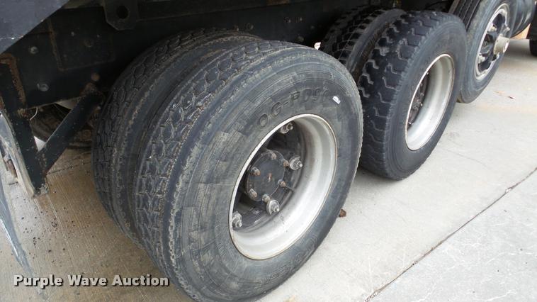 image for item DA2921 1999 Mack DM690S dump truck