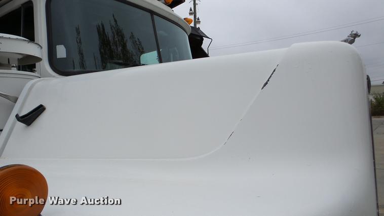 image for item DA2921 1999 Mack DM690S dump truck