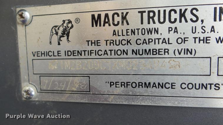 image for item DA2921 1999 Mack DM690S dump truck