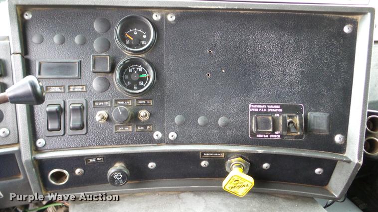 image for item DA2922 1999 Mack DM690S dump truck