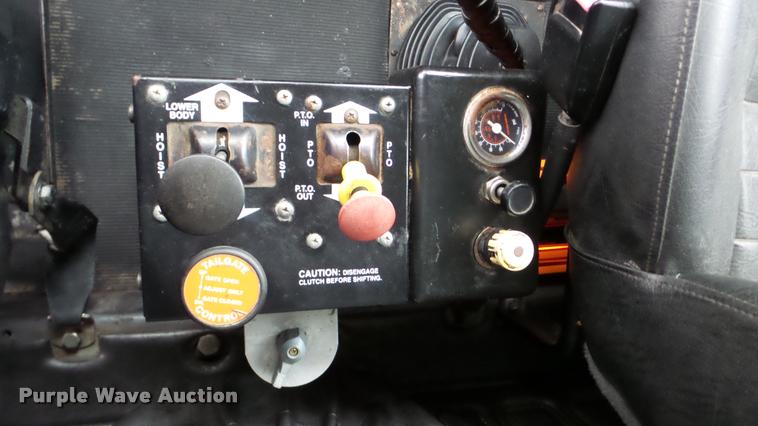 image for item DA2922 1999 Mack DM690S dump truck