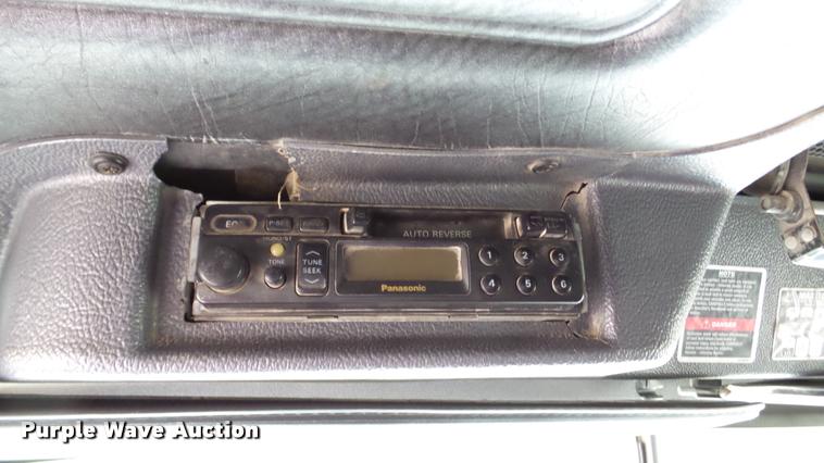 image for item DA2922 1999 Mack DM690S dump truck