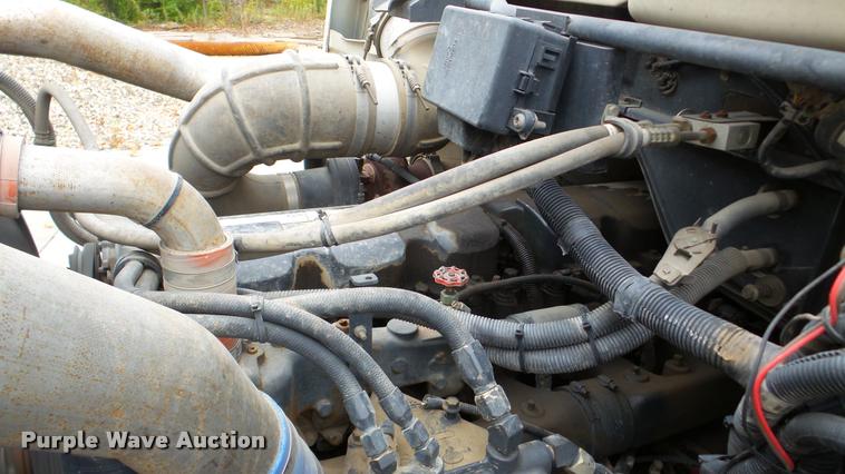 image for item DA2922 1999 Mack DM690S dump truck