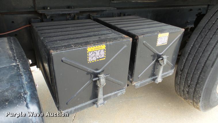 image for item DA2922 1999 Mack DM690S dump truck