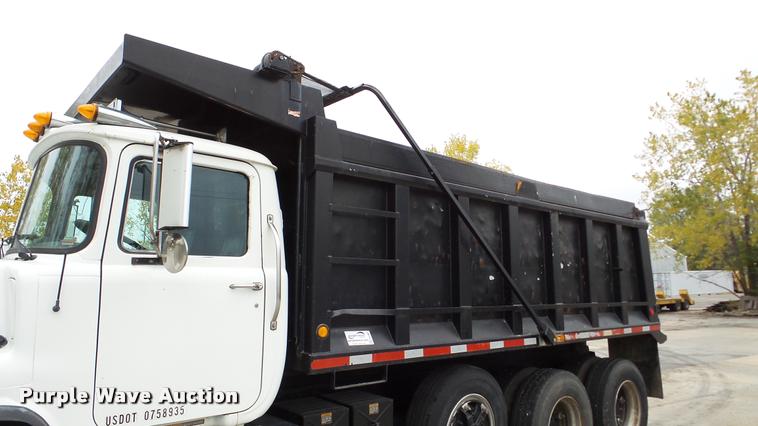 image for item DA2922 1999 Mack DM690S dump truck