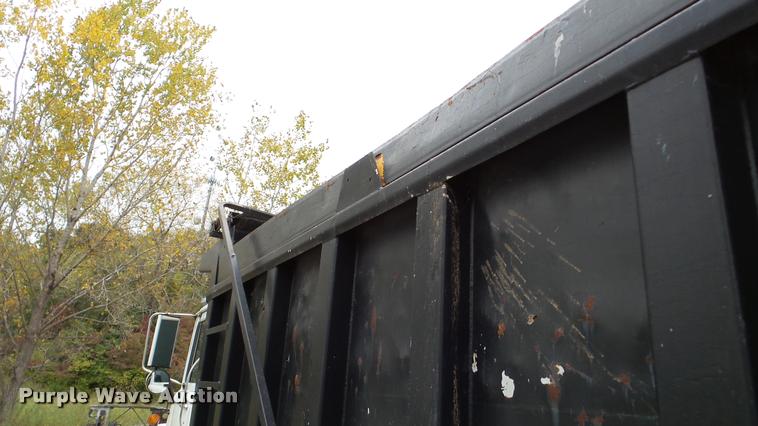 image for item DA2922 1999 Mack DM690S dump truck