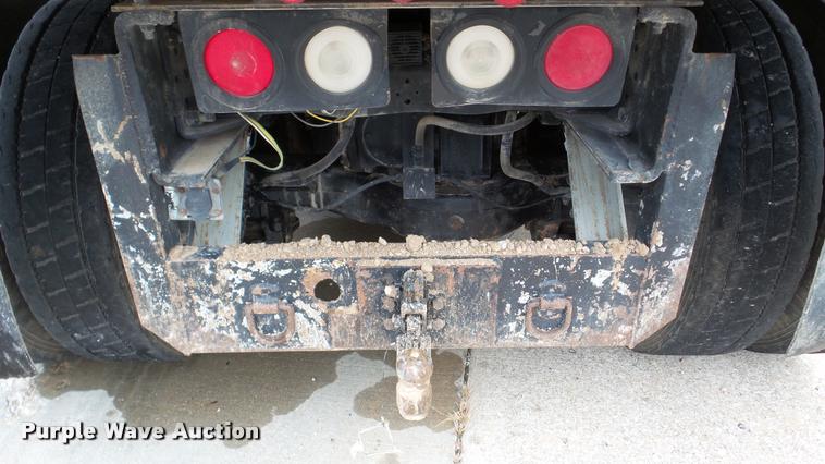 image for item DA2922 1999 Mack DM690S dump truck