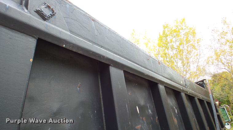 image for item DA2922 1999 Mack DM690S dump truck