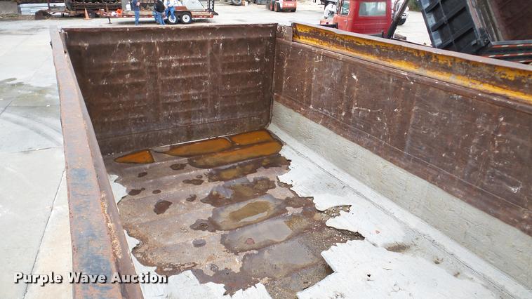 image for item DA2922 1999 Mack DM690S dump truck