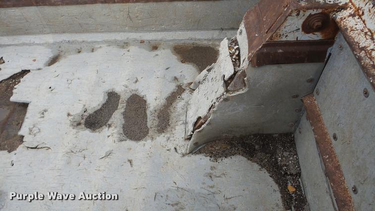 image for item DA2922 1999 Mack DM690S dump truck