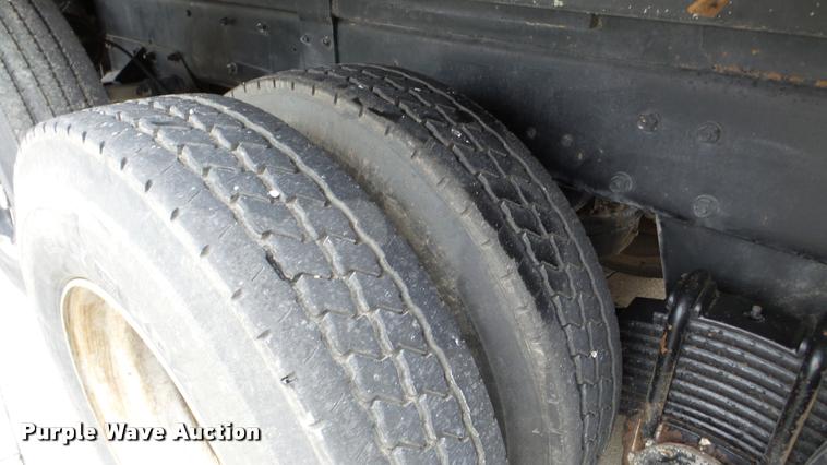 image for item DA2922 1999 Mack DM690S dump truck