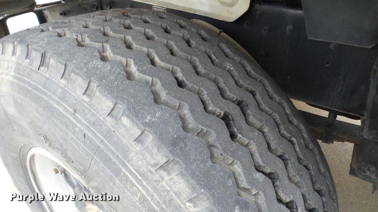 image for item DA2922 1999 Mack DM690S dump truck