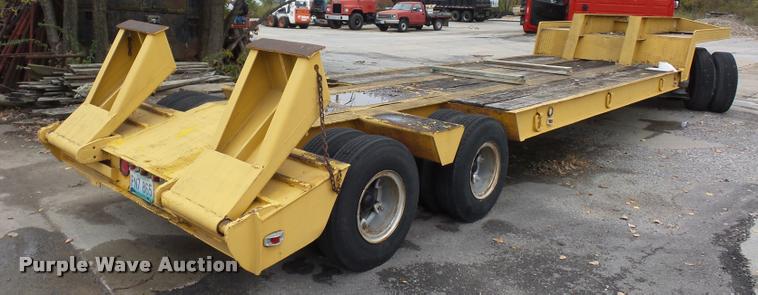 image for item DA2924 1971 Hyster C25TH equipment trailer