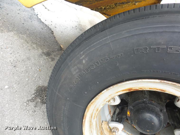 image for item DA2924 1971 Hyster C25TH equipment trailer