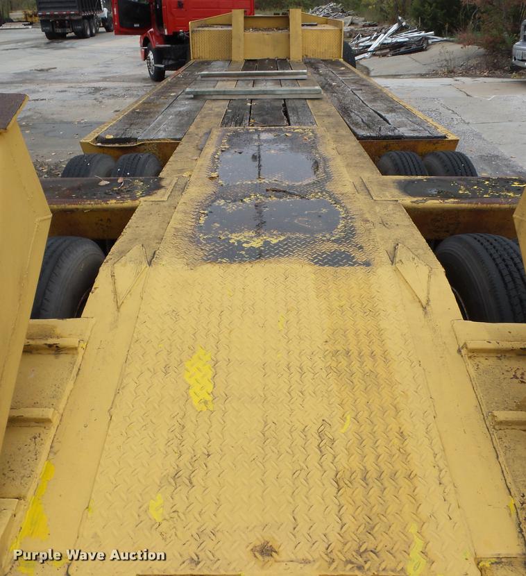 image for item DA2924 1971 Hyster C25TH equipment trailer