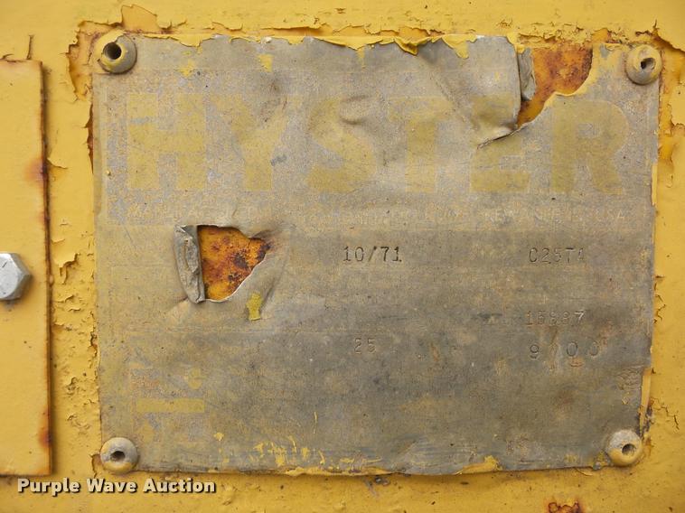 image for item DA2924 1971 Hyster C25TH equipment trailer