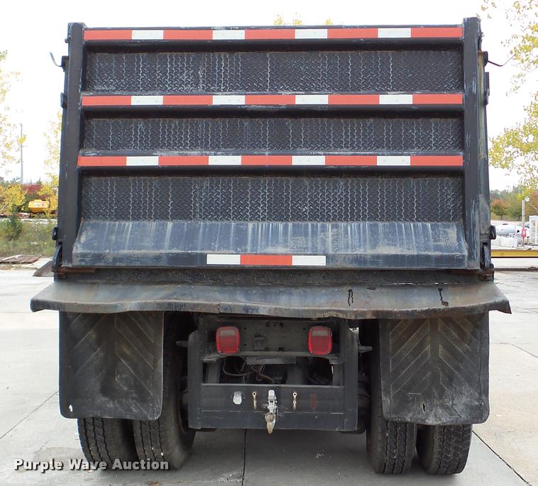 image for item DA2926 1984 Mack DM685S dump truck