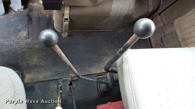 image for item DA2926 1984 Mack DM685S dump truck