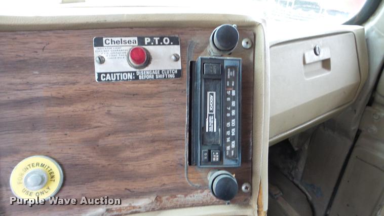 image for item DA2926 1984 Mack DM685S dump truck