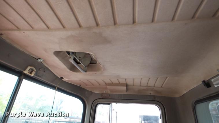 image for item DA2926 1984 Mack DM685S dump truck