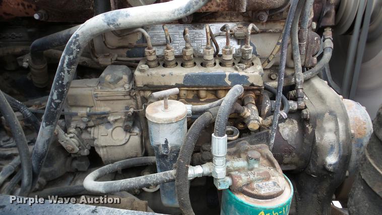 image for item DA2926 1984 Mack DM685S dump truck