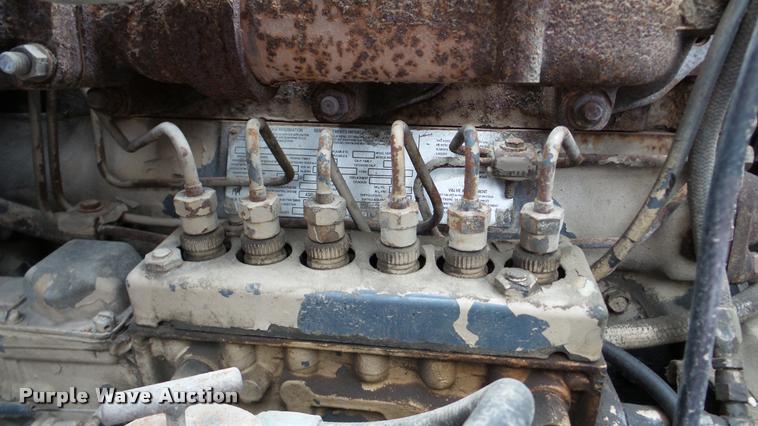 image for item DA2926 1984 Mack DM685S dump truck