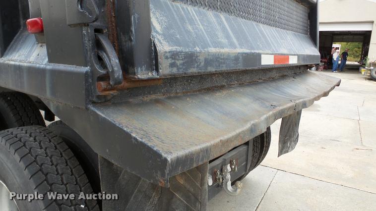 image for item DA2926 1984 Mack DM685S dump truck