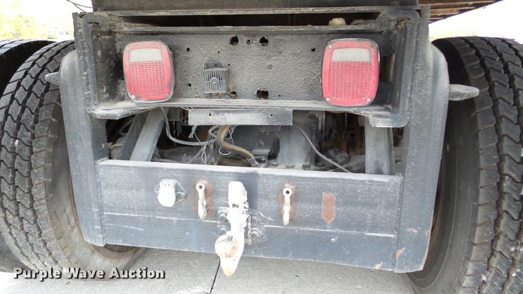 image for item DA2926 1984 Mack DM685S dump truck