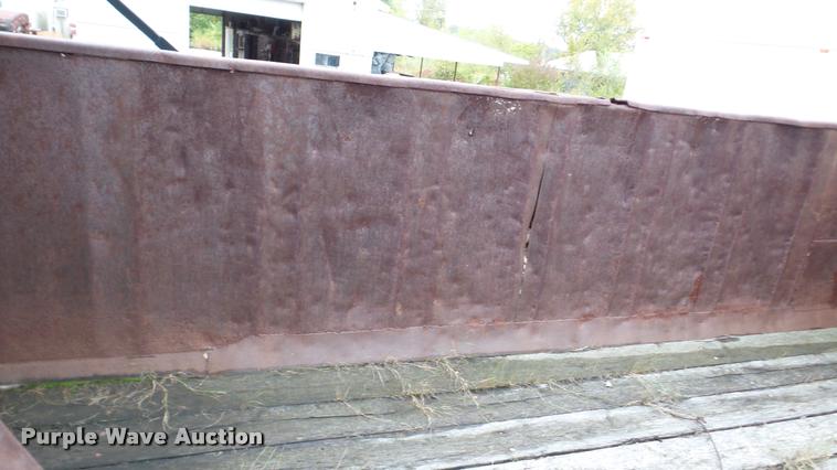 image for item DA2926 1984 Mack DM685S dump truck