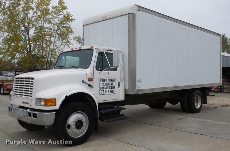 image for item DA2929 1992 International 4700 box truck