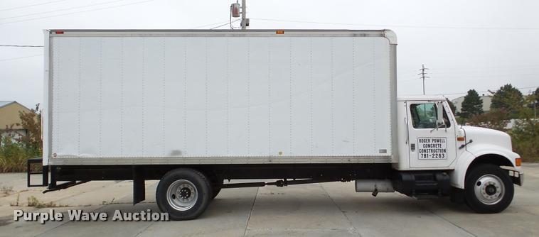 image for item DA2929 1992 International 4700 box truck