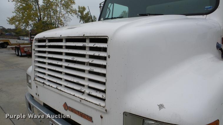 image for item DA2929 1992 International 4700 box truck