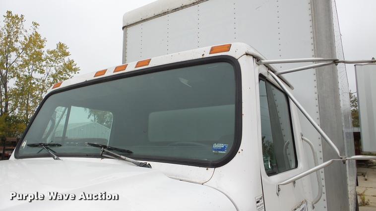 image for item DA2929 1992 International 4700 box truck