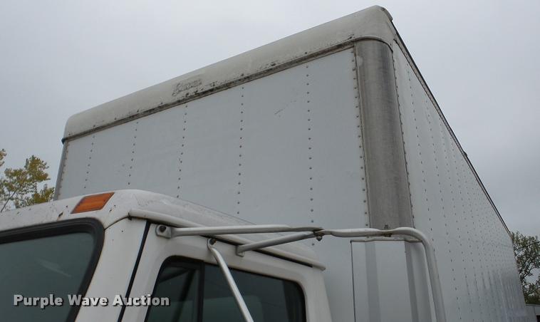 image for item DA2929 1992 International 4700 box truck
