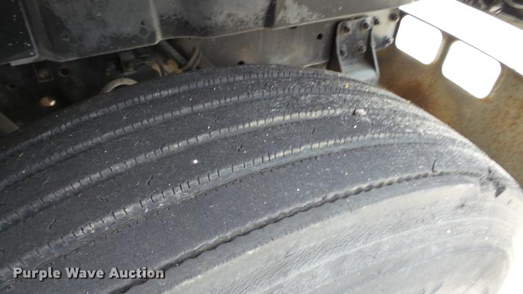 image for item DA2929 1992 International 4700 box truck