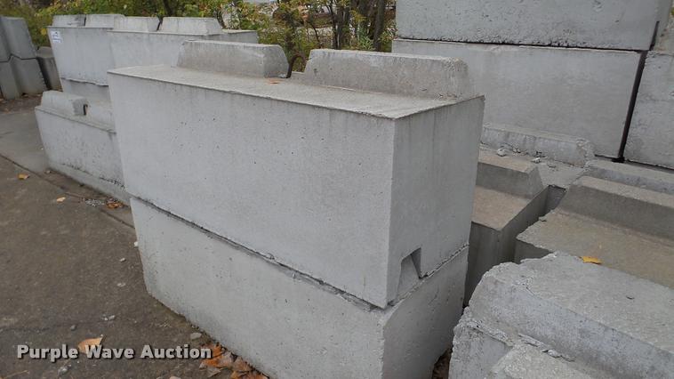 image for item DA2930 (20) wall blocks