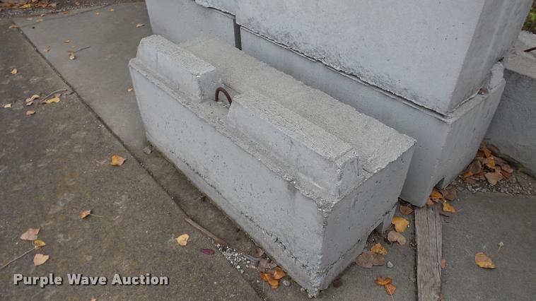 image for item DA2930 (20) wall blocks